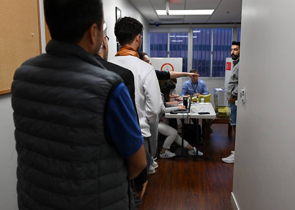 Yurt dışında 717 bin 612 seçmen sandık başına gitti - Resim: 7